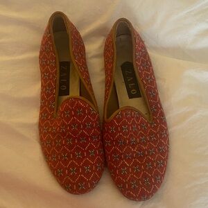Zalo Women's Red Patterned Flats